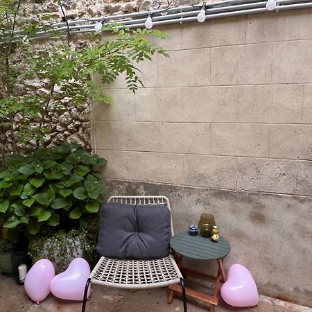 Le Nid D'Isa Bed & Breakfast Увилер Екстериор снимка