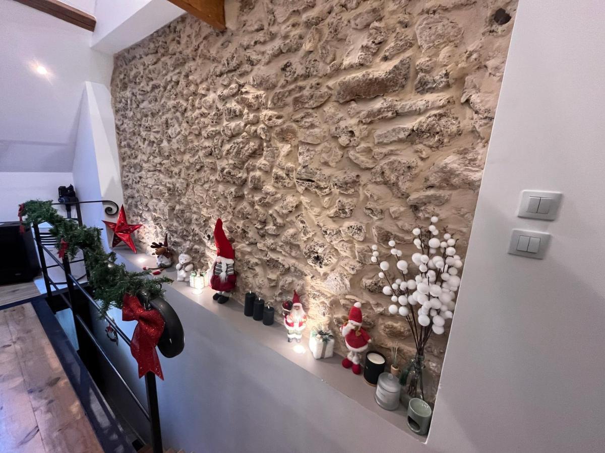 Le Nid D'Isa Bed & Breakfast Увилер Екстериор снимка