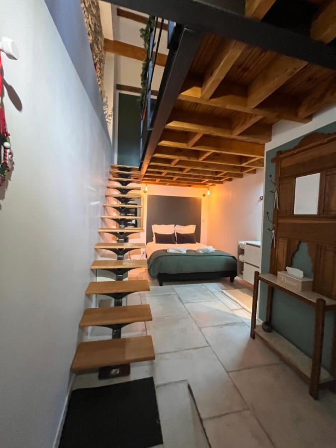 Le Nid D'Isa Bed & Breakfast Увилер Екстериор снимка