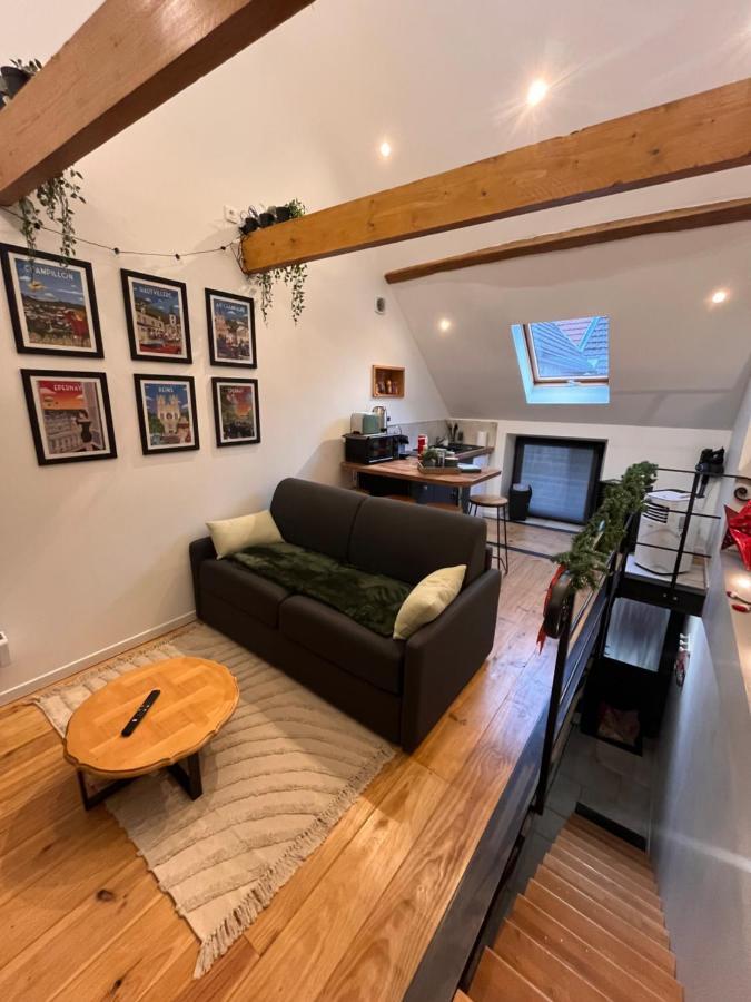 Le Nid D'Isa Bed & Breakfast Увилер Екстериор снимка