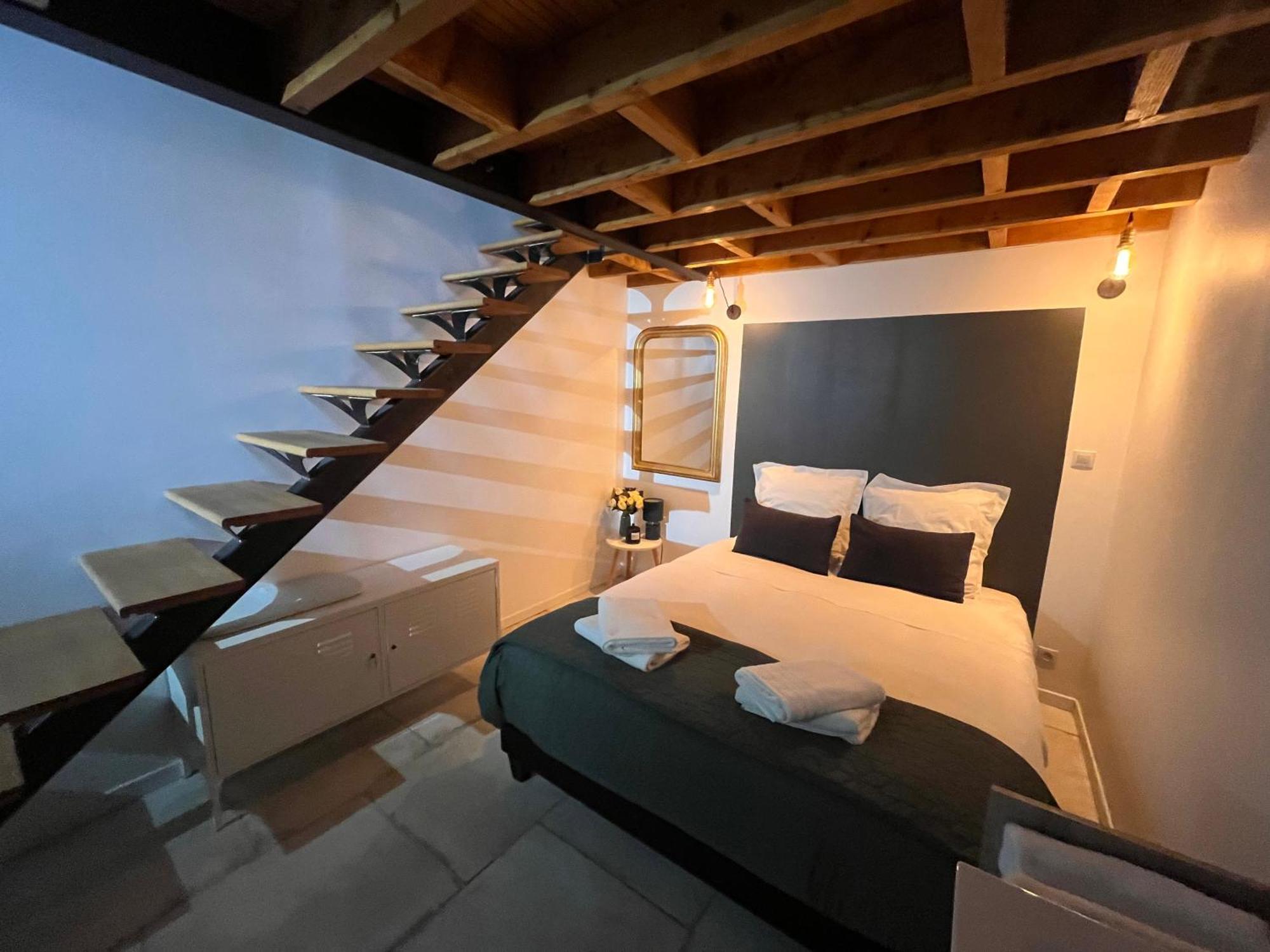 Le Nid D'Isa Bed & Breakfast Увилер Екстериор снимка